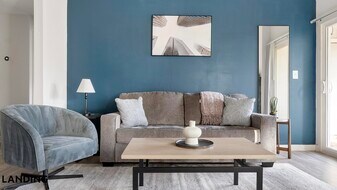 2745 Holcomb Bridge Rd in Alpharetta, GA - Building Photo