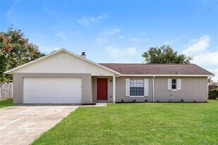 3243 Knightsbridge Rd in Orlando, FL - Building Photo