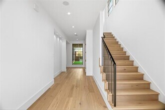 4929 Newmore Ave in Dallas, TX - Building Photo - Building Photo