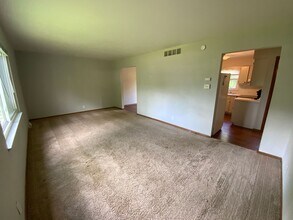 4209 Defoe Dr in Columbia, MO - Building Photo - Building Photo