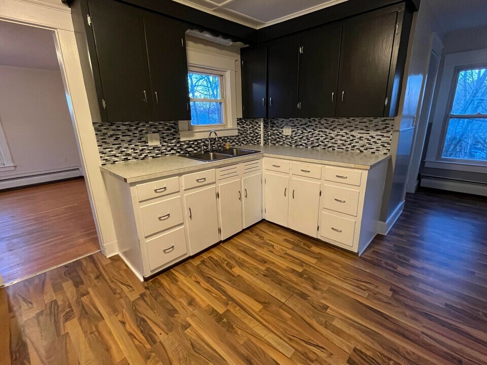 14 Elm St in Waterville, ME - Building Photo