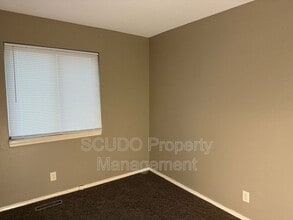 9307 Ballentine St in Overland Park, KS - Building Photo - Building Photo