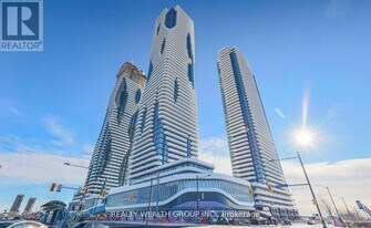 28 Interchange Wy in Vaughan, ON - Building Photo