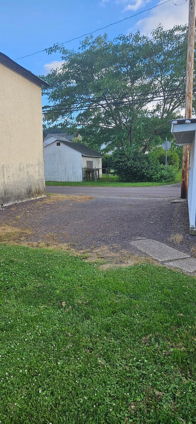 650 E Market St, Unit 650 E Market St in Danville, PA - Building Photo - Building Photo