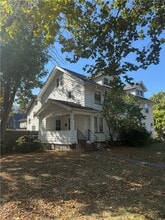 229 Inglewood Dr in Rochester, NY - Building Photo - Building Photo