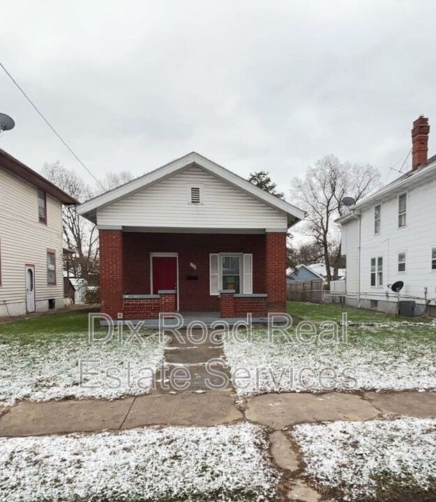 1104 14th Ave in Middletown, OH - Building Photo