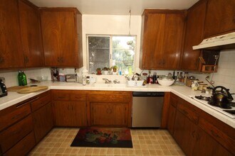 11061 Missouri Ave, Unit 3 in Los Angeles, CA - Foto de edificio - Building Photo