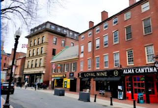 15 Union St, Unit 3 in Boston, MA - Foto de edificio - Building Photo