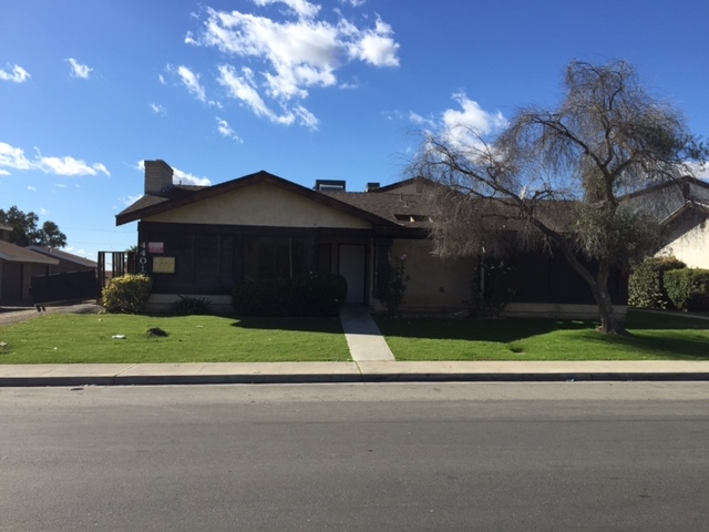 4401 Tierra Verde St in Bakersfield, CA - Foto de edificio