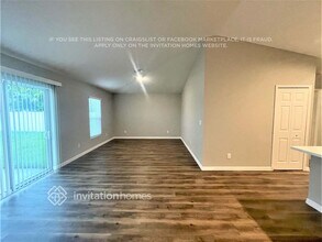 125 NE 9th Pl in Cape Coral, FL - Building Photo - Building Photo
