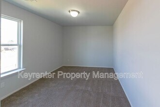6004 Johnnie Terrace in Oklahoma City, OK - Building Photo - Building Photo