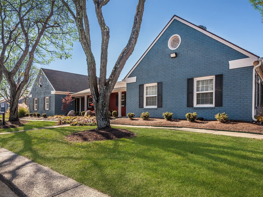 Wexford on Pond Apartments Indianapolis, IN Apartments For Rent