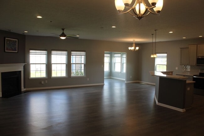 1857 Doncaster Dr in Avon, IN - Building Photo - Building Photo