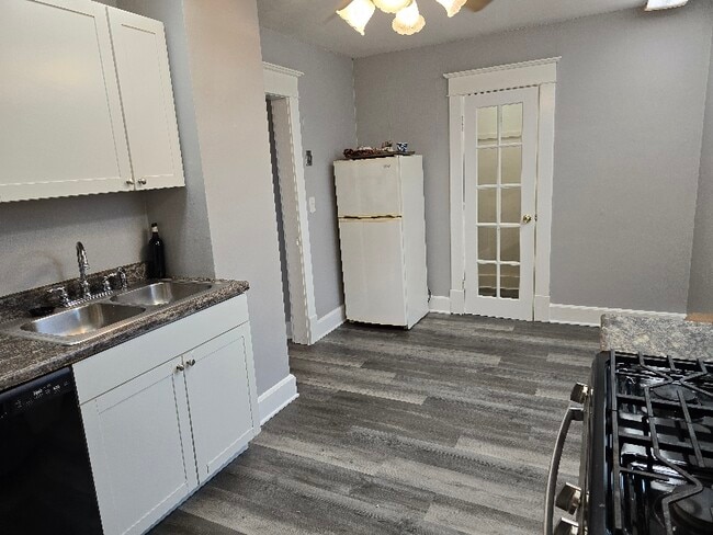 1726 Union St, Unit 2 in Schenectady, NY - Foto de edificio - Building Photo