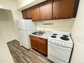 51 Fieldstone Dr in Hartsdale, NY - Building Photo - Building Photo