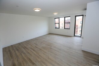 84-03 Lander St-Unit -2D in Queens, NY - Foto de edificio - Building Photo