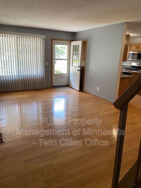 property at 4184 White Bear Pkwy