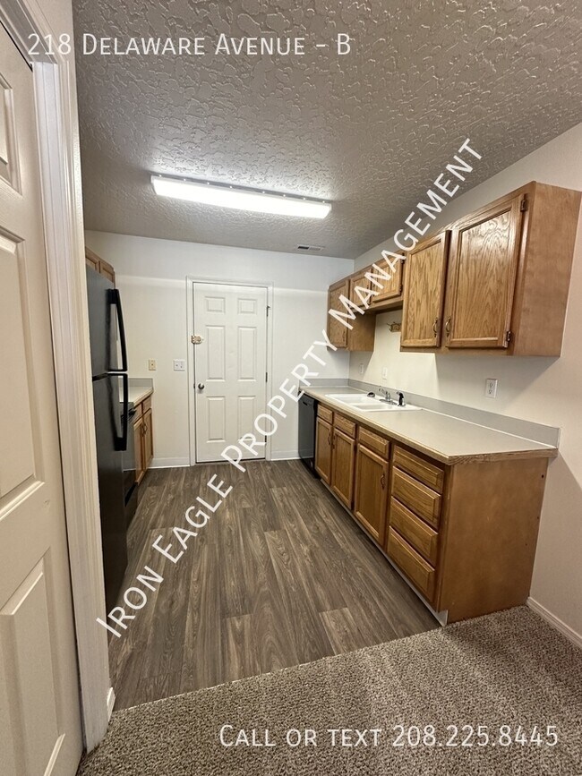 218 Delaware Ave in Nampa, ID - Building Photo - Building Photo