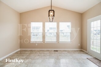 1391 Apple Farm Dr in Amelia, OH - Foto de edificio - Building Photo