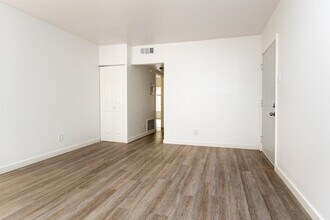 Park Vue Flats in St. Louis, MO - Foto de edificio - Interior Photo