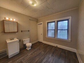 3225 5th Ave in Des Moines, IA - Building Photo - Building Photo
