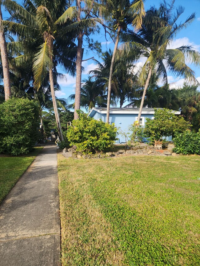 4569 Perth Rd, Unit Cottage Palm Beach