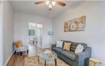 237 15th St SE in Washington, DC - Building Photo - Building Photo