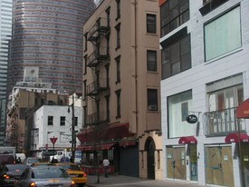 303-305 E 53rd St in New York, NY - Foto de edificio - Building Photo