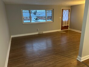 907 Birchwood Dr in Lebanon, OH - Building Photo - Building Photo