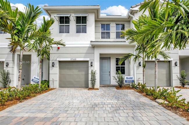17149 SW 1st St in Pembroke Pines, FL - Building Photo - Building Photo