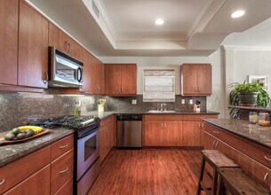 1862 S Bentley Ave in Los Angeles, CA - Foto de edificio - Building Photo