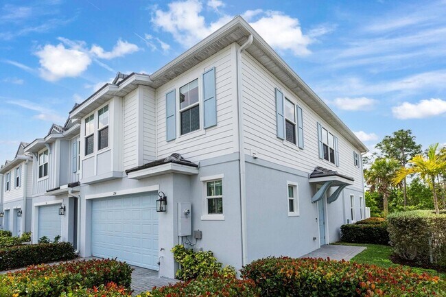 property at 214 Preserve Trl S