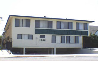 1546 S Fairfax Ave in Los Angeles, CA - Building Photo