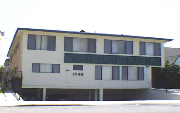 1546 S Fairfax Ave in Los Angeles, CA - Building Photo
