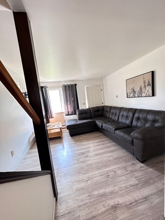 property at 29 Renihan Mdws