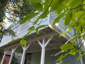 23719 Bowl Rd in Crestline, CA - Building Photo