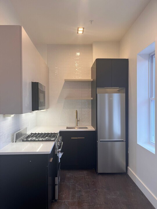 294 Hoboken Ave, Unit 12 in Jersey City, NJ - Building Photo