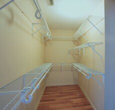 8452 Stelling Dr S in Jacksonville, FL - Building Photo - Building Photo
