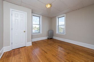 317 William St in East Orange, NJ - Foto de edificio - Building Photo
