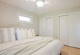 2820 Overlook Dr in Minneapolis, MN - Building Photo - Building Photo