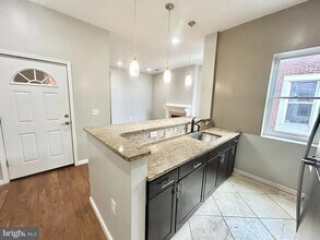 4420 Chestnut St in Philadelphia, PA - Building Photo - Building Photo