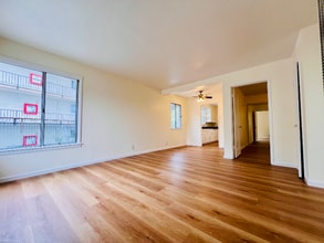 3218 Hyde St in Oakland, CA - Building Photo - Building Photo