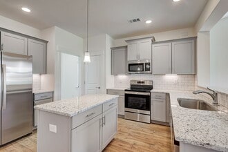 Simmons Ridge in Franklin, TN - Building Photo - Building Photo