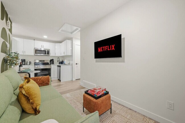 10749-10773 73 Ave NW, Unit SI ID1317343P in Edmonton, AB - Building Photo - Building Photo