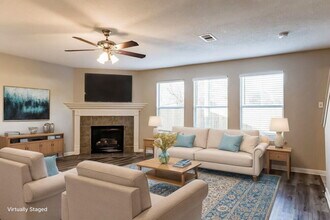 20735 Fox Cliff Ln, Unit 925 in Humble, TX - Foto de edificio - Building Photo