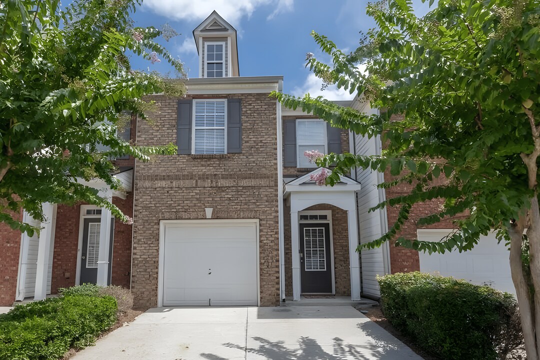 2243 Dandridge Dr in Duluth, GA - Building Photo