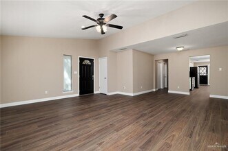 1102 Cardinal Ave in McAllen, TX - Building Photo - Building Photo