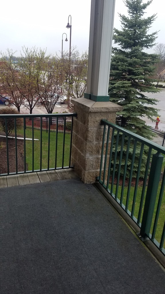 Silver Creek Village 55+ Senior Apartments Glendale, WI Apartments