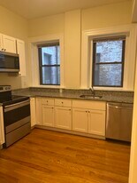 1471 Beacon St, Unit 3 in Brookline, MA - Building Photo
