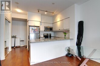 2885 Bayview Ave in Toronto, ON - Building Photo - Building Photo